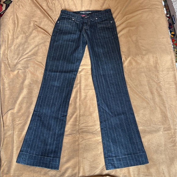 Double D Ranch Denim - Double D Ranch Black Pinstripe Jeans. Sz 4.
Great shape!